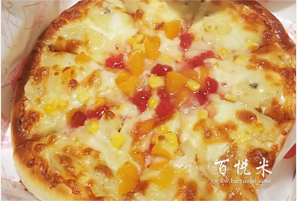 水果披萨是用哪一些水果制作的？什么是水果披萨？